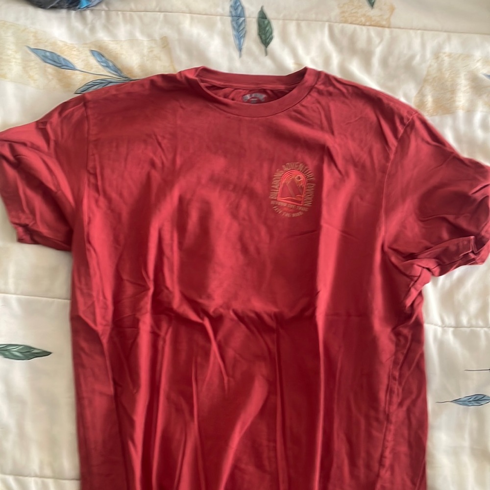 Billabonic mens tshirts new without tags